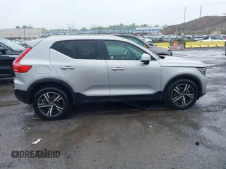 2024 Volvo XC40 Core Bright Theme with VIN YV4L12UK9R2311071, listed as a IAAI auction lot 42295970 with 7,113 mi miles and . Bid and sale history available at DreamBid. Image 13.