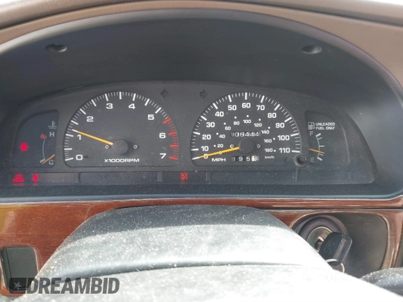 1997 Toyota 4Runner SR5 with VIN JT3GN86R4V0029422, listed as a IAAI auction lot 41845389 with 106,444 mi miles and . Bid and sale history available at DreamBid. Image 7.