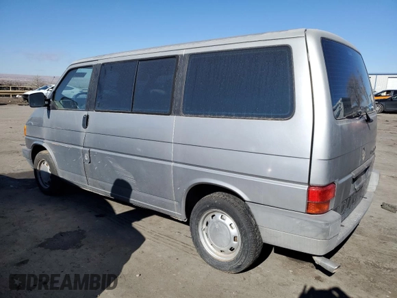 1993 Volkswagen EuroVan с VIN WV2HD0705PH059541, выставлен на аукционе Copart как лот 88357745 с пробегом 88 905 миль миль и Чистый • Clean title. История ставок и продаж доступна на DreamBid. Изображение 2.