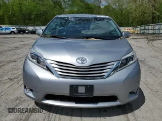 2016 Toyota Sienna Limited with VIN 5TDDK3DC0GS146147, listed as a Copart auction lot 55817445 with 141,174 mi miles and Salvage title. Bid and sale history available at DreamBid. Image 5.