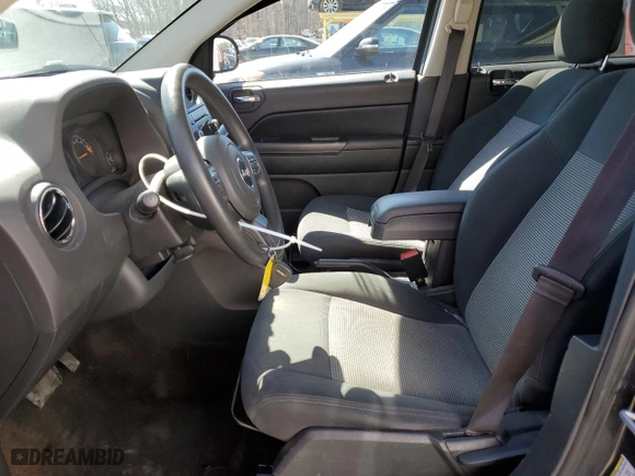 2014 Jeep Compass Sport with VIN 1C4NJCBA8ED882304, listed as a Copart auction lot 48543405 with 92,856 mi miles and Clean Title. Bid and sale history available at carsss.com. Image 7.