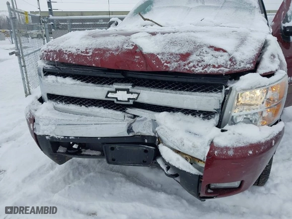 2008 Chevrolet Silverado 1500 LT w/1LT with VIN 1GCEK19J78Z240090, listed as a IAAI auction lot 41594962 with 91,260 mi miles. Bid and sale history available at carsss.com. Image 6.