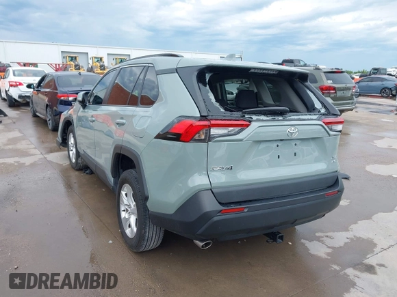 2021 Toyota RAV4 XLE with VIN 2T3P1RFV6MW216410, listed as a IAAI auction lot 42474822 with 37,503 mi miles and . Bid and sale history available at DreamBid. Image 3.