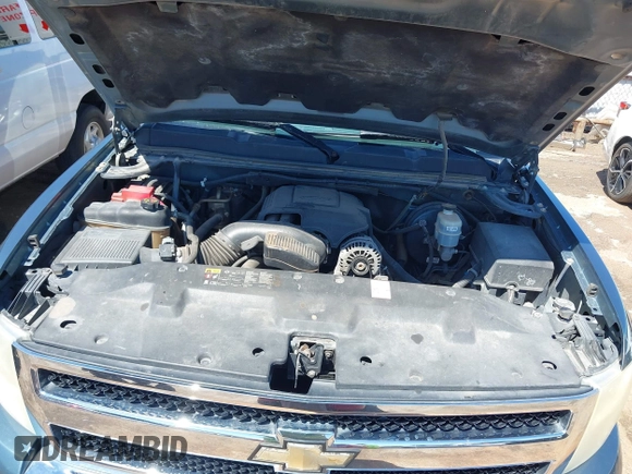 2011 Chevrolet Silverado 1500 LT with VIN 3GCPKSE3XBG265420, listed as a IAAI auction lot 42077697 with 267,658 mi miles and . Bid and sale history available at DreamBid. Image 10.