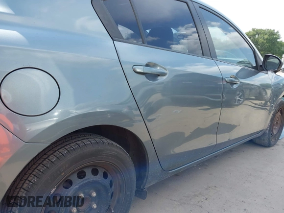 2013 Mazda 3 i Sport with VIN JM1BL1U76D1702885, listed as a IAAI auction lot 42152806 with 139,041 mi miles and . Bid and sale history available at DreamBid. Image 16.