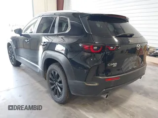 2024 Mazda CX-50 S Preferred z VIN 7MMVABBM6RN185010, wystawiony jako IAAI lot #42687644 z przebiegiem 40 568 mil mil oraz . Historia ofert i sprzedaży dostępna na DreamBid. Obrazek 3.