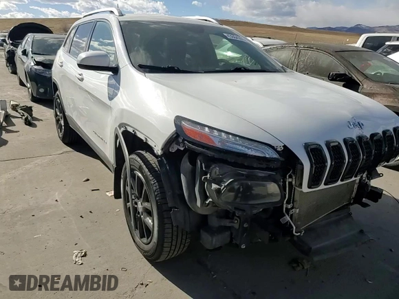 2017 Jeep Cherokee Latitude с VIN 1C4PJMCS0HW655400, выставлен на аукционе Copart как лот 43664355 с пробегом 135 997 миль миль и Списание • Salvage title. История ставок и продаж доступна на DreamBid. Изображение 11.