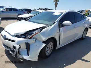 2021 Toyota Prius L Eco with VIN JTDKAMFU8M3135142, listed as a IAAI auction lot 42317007 with 77,353 mi miles and . Bid and sale history available at DreamBid. Image 19.