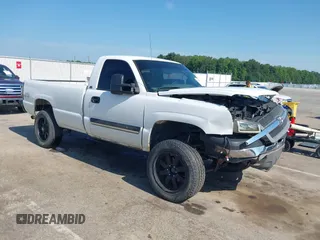 2005 Chevrolet Silverado 1500 с VIN 1GCEK14XX5Z121585, выставлен на аукционе IAAI как лот 42553726 с пробегом 178 377 миль миль и . История ставок и продаж доступна на DreamBid. Изображение 1.