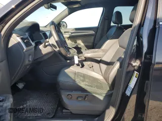 2021 Volkswagen Atlas SEL z VIN 1V2BC2CA8MC203169, wystawiony jako Copart lot #70706394 z przebiegiem 75 838 mil mil oraz Szkoda całkowita • Salvage title. Historia ofert i sprzedaży dostępna na DreamBid. Obrazek 7.
