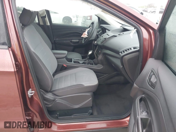 2018 Ford Escape S with VIN 1FMCU0F73JUA03910, listed as a IAAI auction lot 41899146 with 33,486 mi miles and . Bid and sale history available at carsss.com. Image 5.