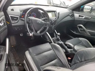 2016 Hyundai Veloster Turbo with VIN KMHTC6AE1GU293410, listed as a Copart auction lot 54422555 with 61,133 mi miles and Salvage title. Bid and sale history available at DreamBid. Image 8.