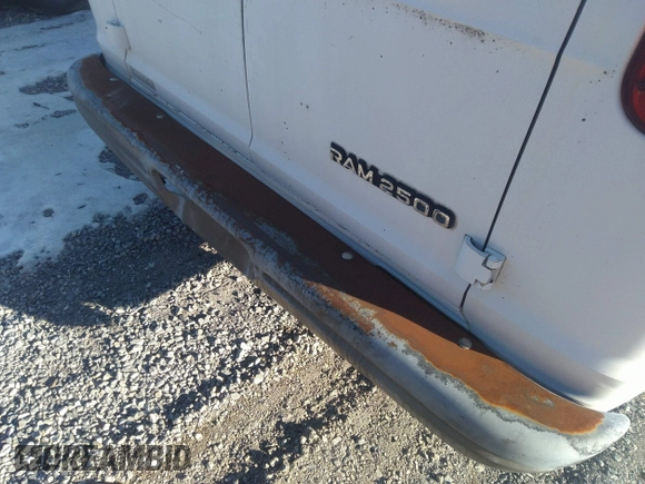 1995 Dodge Cargo z VIN 2B7HB21Y4SK545486, wystawiony jako IAAI lot #41307415 z przebiegiem 204 484 mil mil oraz . Historia ofert i sprzedaży dostępna na DreamBid. Obrazek 14.