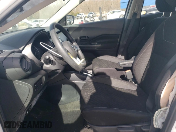 2021 Nissan Kicks S z VIN 3N1CP5BV7ML544957, wystawiony jako Copart lot #49315645 z przebiegiem 27 918 mil mil oraz Szkoda całkowita • Salvage title. Historia ofert i sprzedaży dostępna na DreamBid. Obrazek 7.
