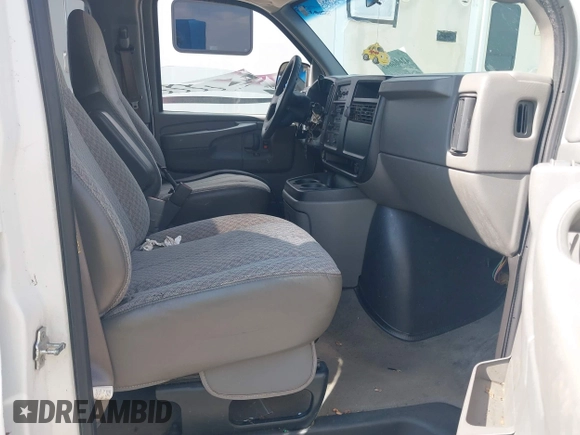 2006 Chevrolet Express Passenger with VIN 1GAHG39U161100741, listed as a IAAI auction lot 42606645 with Not provided miles and . Bid and sale history available at DreamBid. Image 5.