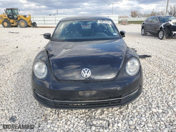 2012 Volkswagen Beetle 2.0T Turbo PZEV with VIN 3VWVA7AT1CM618883, listed as a Copart auction lot 85873174 with 100,482 mi miles and Salvage Title. Bid and sale history available at carsss.com. Image 5.