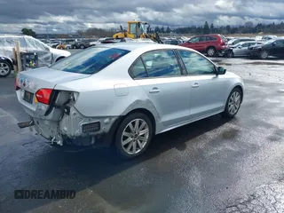 2012 Volkswagen Jetta S с VIN 3VW2K7AJ8CM394204, выставлен на аукционе IAAI как лот 41721042 с пробегом 215 326 миль миль и . История ставок и продаж доступна на DreamBid. Изображение 4.