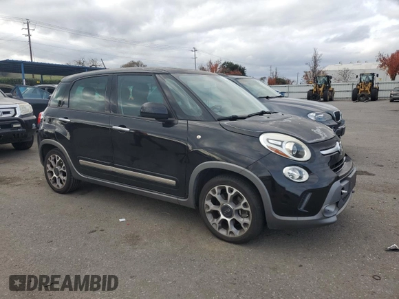 2014 FIAT 500L Trekking with VIN ZFBCFADH5EZ015259, listed as a Copart auction lot 86390284 with 83,607 mi miles and Salvage Title. Bid and sale history available at DreamBid. Image 4.