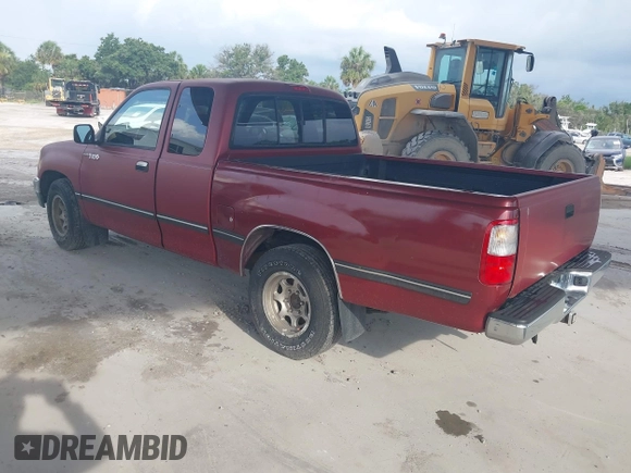 1997 Toyota T100 DX z VIN JT4TN12D4V0029402, wystawiony jako IAAI lot #42397862 z przebiegiem 279 151 mil mil oraz . Historia ofert i sprzedaży dostępna na DreamBid. Obrazek 3.