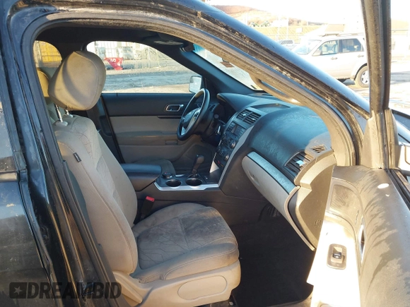 2014 Ford Explorer with VIN 1FM5K8B80EGB43672, listed as a IAAI auction lot 41173546 with 140,577 mi miles and . Bid and sale history available at carsss.com. Image 5.