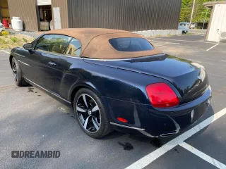 2007 Bentley Continental GT z VIN SCBDR33W17C043914, wystawiony jako Copart lot #46752715 z przebiegiem 67 117 mil mil oraz Czysty tytuł • Clean title. Historia ofert i sprzedaży dostępna na DreamBid. Obrazek 3.