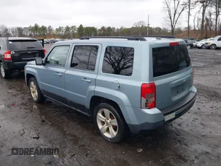 2013 Jeep Patriot Latitude with VIN 1C4NJPFB7DD251536, listed as a IAAI auction lot 41985457 with 165,875 mi miles. Bid and sale history available at carsss.com. Image 3.