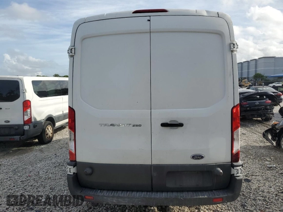 2015 Ford Transit Cargo z VIN 1FTNR2CM2FKB04458, wystawiony jako Copart lot #60609965 z przebiegiem 244 850 mil mil oraz Czysty tytuł • Clean title. Historia ofert i sprzedaży dostępna na DreamBid. Obrazek 6.
