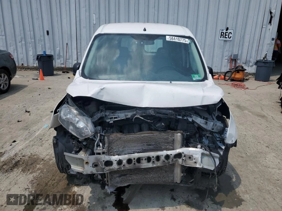 2018 Ford Transit Connect XL z VIN NM0LS7E75J1369886, wystawiony jako Copart lot #58410775 z przebiegiem Nie podano mil oraz Szkoda całkowita • Salvage title. Historia ofert i sprzedaży dostępna na DreamBid. Obrazek 5.