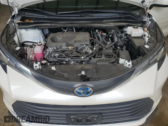 2021 Toyota Sienna XLE with VIN 5TDYRKEC0MS041223, listed as a Copart auction lot 55113465 with 97,670 mi miles and Clean Title. Bid and sale history available at DreamBid. Image 12.