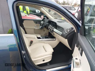 2022 Mercedes-Benz GLB 250 с VIN W1N4M4HB4NW238367, выставлен на аукционе IAAI как лот 41773414 с пробегом 23 353 миль миль и . История ставок и продаж доступна на DreamBid. Изображение 5.