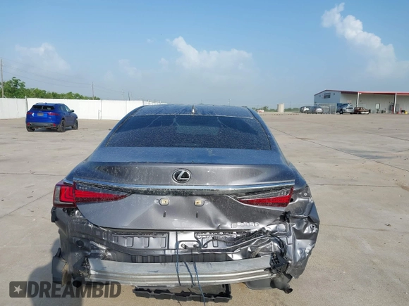 2020 Lexus ES 350 Ultra Luxury with VIN 58ACZ1B13LU079910, listed as a IAAI auction lot 42480934 with 50,092 mi miles and . Bid and sale history available at DreamBid. Image 16.