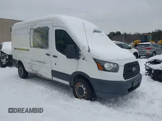 2016 Ford Transit Cargo z VIN 1FTYR2CM2GKA98918, wystawiony jako IAAI lot #41456987 z przebiegiem 51 290 mil mil oraz . Historia ofert i sprzedaży dostępna na DreamBid. Obrazek 1.