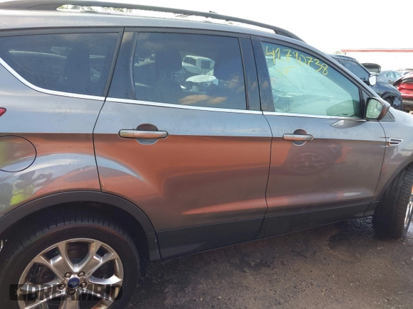 2013 Ford Escape SE с VIN 1FMCU9G99DUA84100, выставлен на аукционе IAAI как лот 42790738 с пробегом 130 641 миль миль и . История ставок и продаж доступна на DreamBid. Изображение 13.