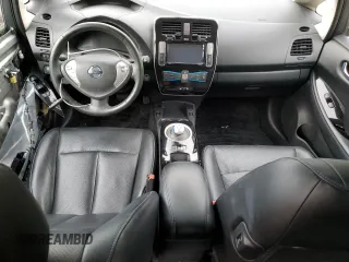 2015 Nissan LEAF SV with VIN 1N4AZ0CP3FC318436, listed as a Copart auction lot 70855893 with 65,101 mi miles. Bid and sale history available at carsss.com. Image 8.