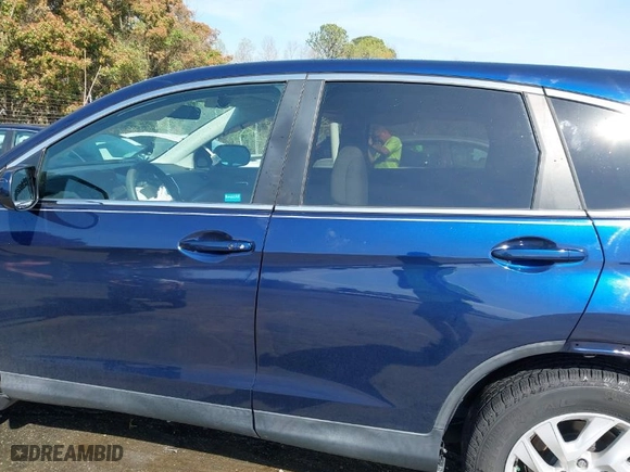 2015 Honda CR-V EX with VIN 2HKRM3H58FH551110, listed as a IAAI auction lot 41918745 with 61,857 mi miles. Bid and sale history available at carsss.com. Image 14.