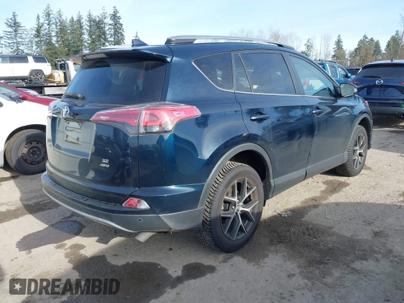 2017 Toyota RAV4 SE z VIN JTMJFREV7HJ709543, wystawiony jako IAAI lot #41355727 z przebiegiem 54 585 mil mil oraz . Historia ofert i sprzedaży dostępna na DreamBid. Obrazek 4.