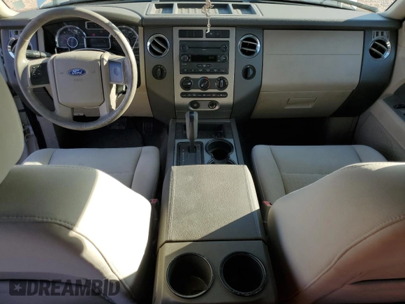 2008 Ford Expedition SSV with VIN 1FMFU16598LA02889, listed as a Copart auction lot 61295135 with 145,373 mi miles and Clean title. Bid and sale history available at DreamBid. Image 8.