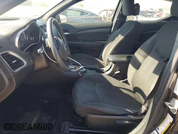 2014 Dodge Avenger SE z VIN 1C3CDZAB0EN222185, wystawiony jako Copart lot #55468775 z przebiegiem 222 601 mil mil oraz Szkoda całkowita • Salvage title. Historia ofert i sprzedaży dostępna na DreamBid. Obrazek 7.