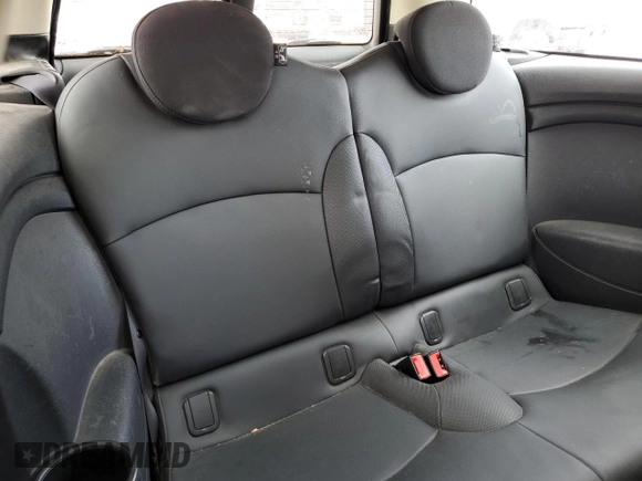 2011 MINI Clubman with VIN WMWZF3C51BTX81818, listed as a Copart auction lot 51218745 with 240,825 mi miles and Salvage Title. Bid and sale history available at DreamBid. Image 11.