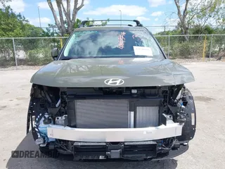 2025 Hyundai Santa Fe SEL z VIN 5NMP24GL6SH108447, wystawiony jako IAAI lot #42170601 z przebiegiem 610 mil mil oraz . Historia ofert i sprzedaży dostępna na DreamBid. Obrazek 13.