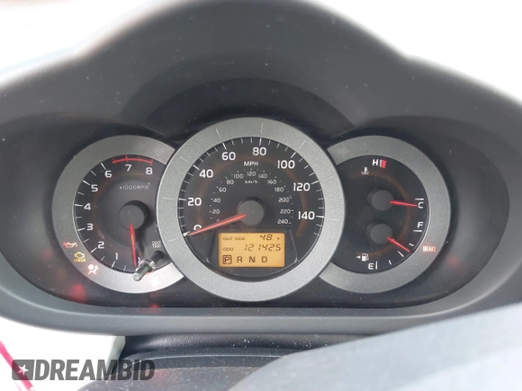 2007 Toyota RAV4 with VIN JTMZK33V876006923, listed as a IAAI auction lot 41406204 with 121,425 mi miles. Bid and sale history available at carsss.com. Image 7.