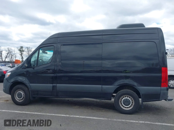 2019 Mercedes-Benz Sprinter Passenger z VIN WDZPF0CD3KP130537, wystawiony jako IAAI lot #42052916 z przebiegiem 192 310 mil mil oraz . Historia ofert i sprzedaży dostępna na DreamBid. Obrazek 14.