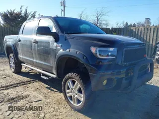 2013 Toyota Tundra z VIN 5TFDY5F15DX306843, wystawiony jako IAAI lot #41586329 z przebiegiem 75 949 mil mil oraz . Historia ofert i sprzedaży dostępna na DreamBid. Obrazek 1.