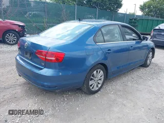 2015 Volkswagen Jetta SE with VIN 3VWD17AJ6FM231597, listed as a IAAI auction lot 42718275 with Not provided miles and . Bid and sale history available at DreamBid. Image 4.