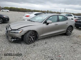 2019 Volvo S60 Momentum with VIN 7JR102FK7KG014093, listed as a Copart auction lot 48308534 with 50,326 mi miles. Bid and sale history available at carsss.com. Image 1.
