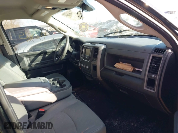 2019 Ram 1500 Tradesman z VIN 1C6RR7KT0KS508822, wystawiony jako IAAI lot #41014684 z przebiegiem 132 825 mil mil oraz . Historia ofert i sprzedaży dostępna na DreamBid. Obrazek 5.