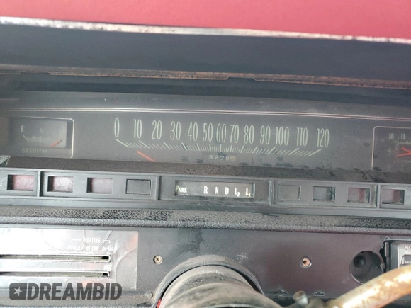 1970 Chevrolet Impala с VIN 164470D152645, выставлен на аукционе Copart как лот 65893135 с пробегом 132 785 миль миль и На запчасти • Non repairable. История ставок и продаж доступна на DreamBid. Изображение 9.