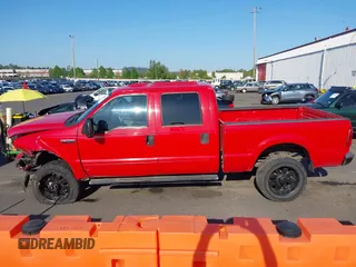 2003 Ford F-350 XL z VIN 1FTSW31P13EC48690, wystawiony jako IAAI lot #42100194 z przebiegiem Nie podano mil oraz . Historia ofert i sprzedaży dostępna na DreamBid. Obrazek 14.