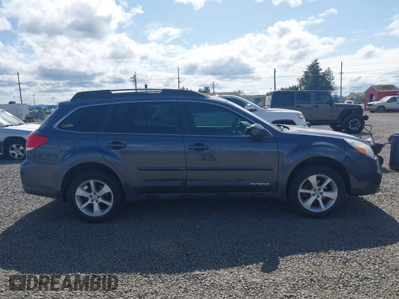 2014 Subaru Outback Premium with VIN 4S4BRBCC5E3247600, listed as a IAAI auction lot 42213039 with 225,027 mi miles and . Bid and sale history available at DreamBid. Image 13.