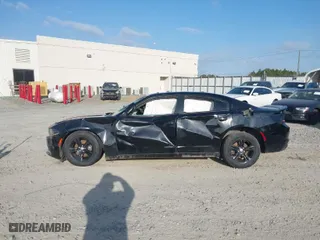 2019 Dodge Charger SXT with VIN 2C3CDXBG8KH696386, listed as a IAAI auction lot 41700094 with 1 mi miles. Bid and sale history available at carsss.com. Image 13.